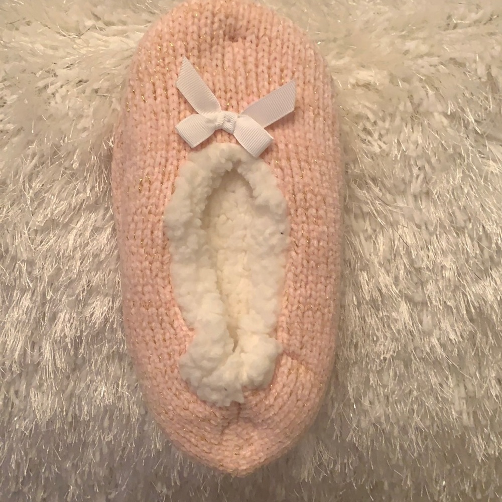 Women’s non skid slippers